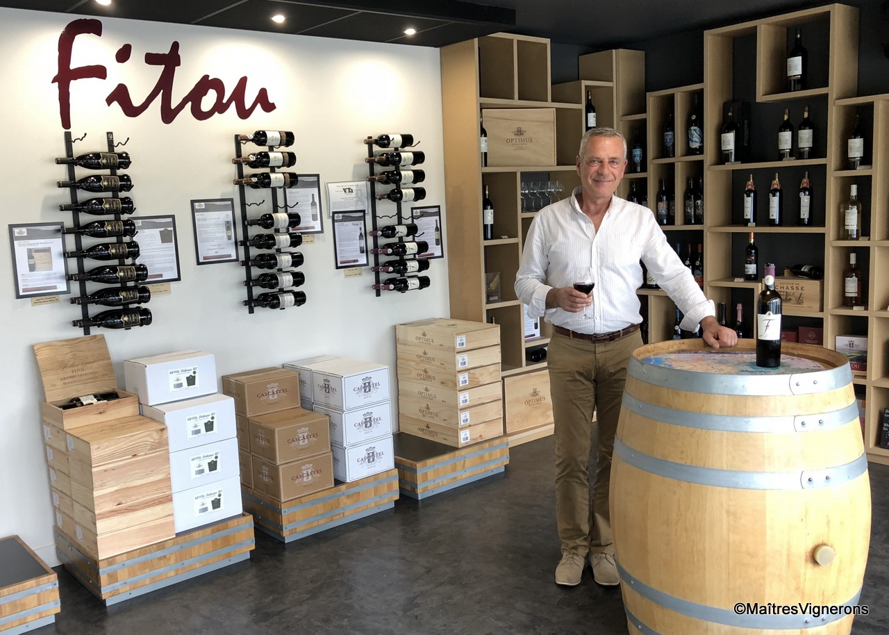 Flacons : Les Maîtres-Vignerons de Cascastel, le respect de la nature