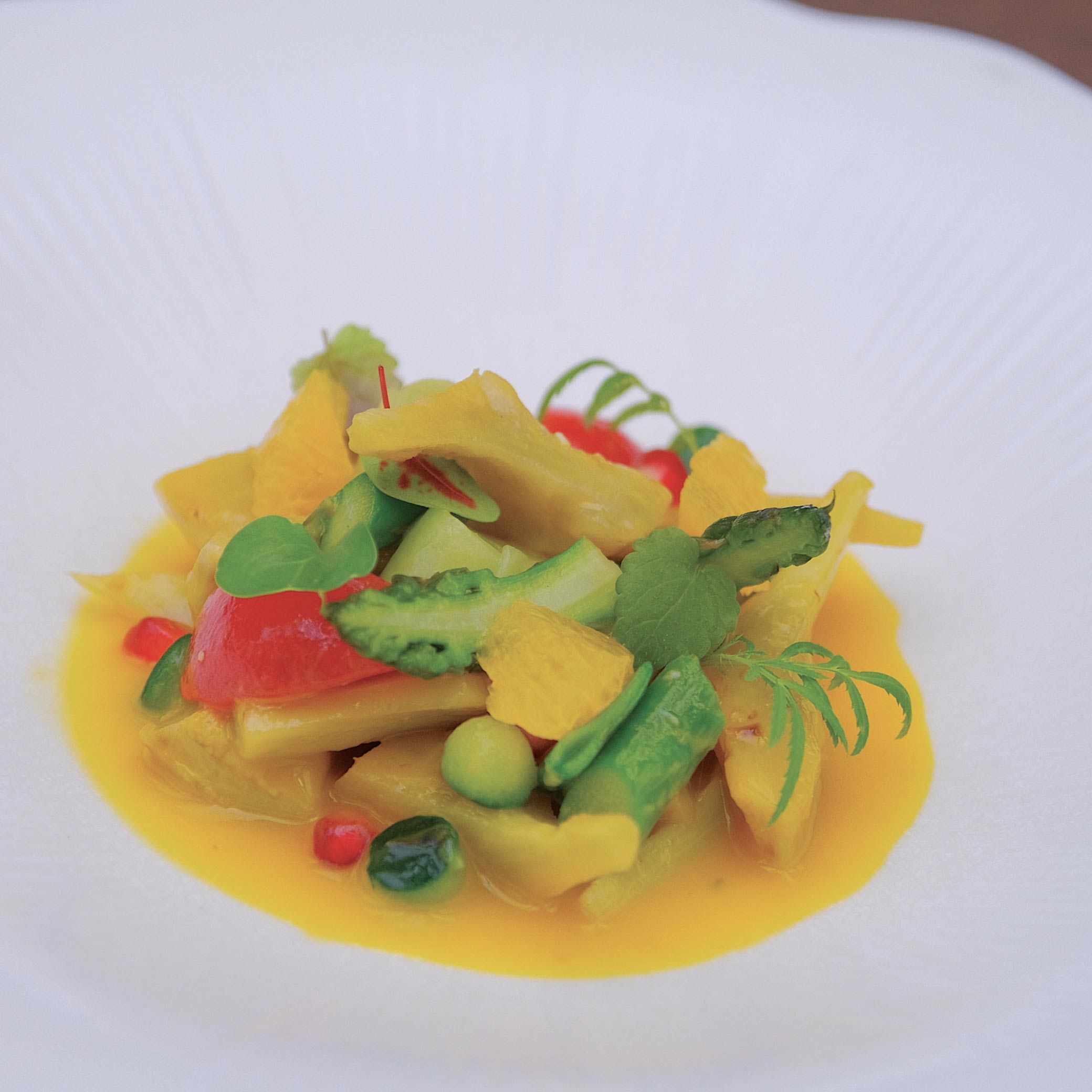 Jacques et Laurent Pourcel et leurs petits artichauts au jus d’agrumes et légumes croquants