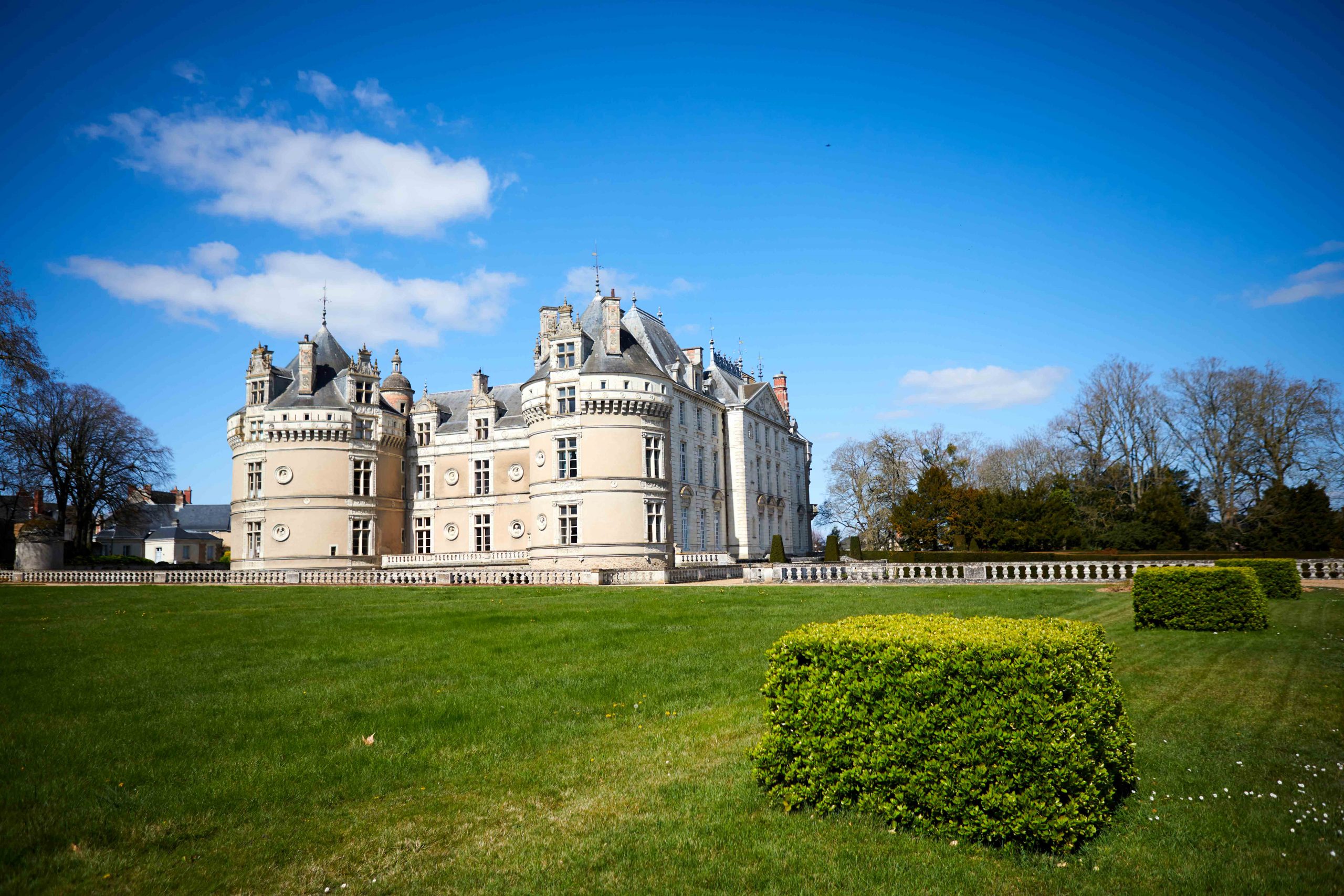 Invitation au château du Lude chez le comte et la comtesse de Nicolaÿ
