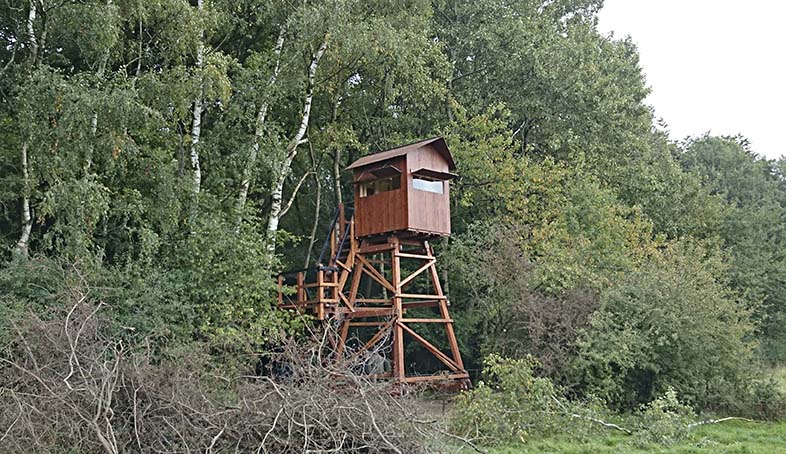 Les Miradors Schumacher : charpentier des chasseurs