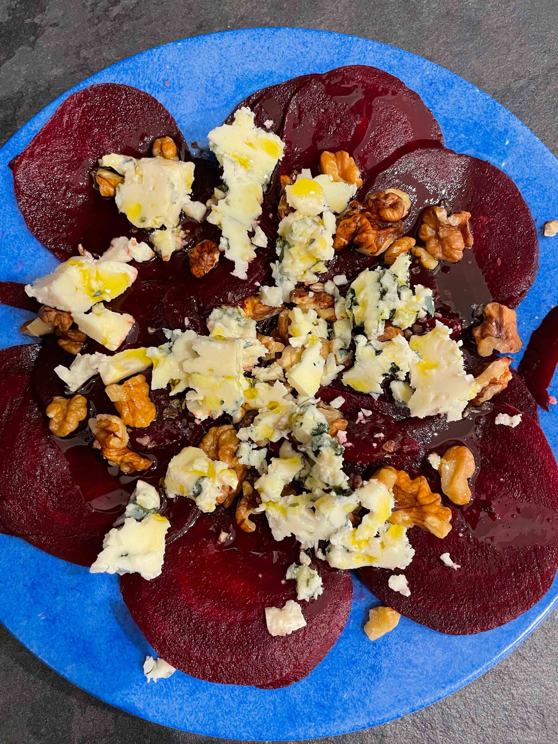 Jacques et Laurent Pourcel et leur salade de betteraves au Roquefort